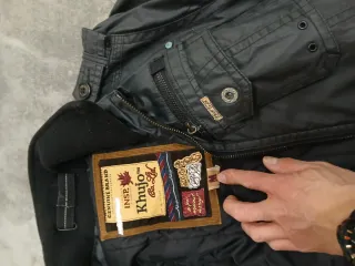 Chaqueta Khujo Negra Talla M