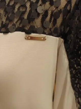 Camisa Talla L  Negra y Blanca