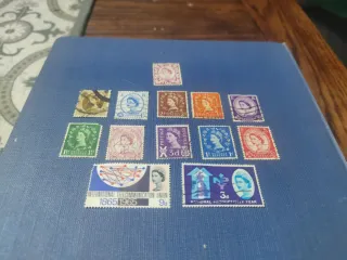 Lote de sellos antiguos de la Reina Isabel II