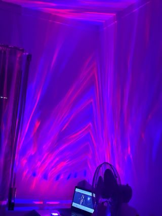 Luz LED giratória com controlo remoto