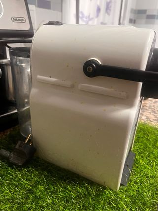 Cafetera Nespresso Blanca