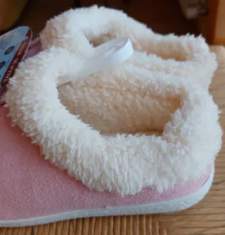 ZAPATILLAS DE CASA CON GEL DESCANSO,  SIN ESTRENAR