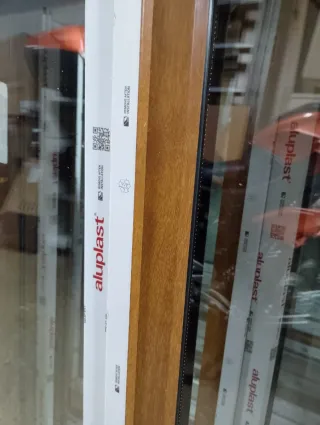 Ventana PVC Roble Dorado