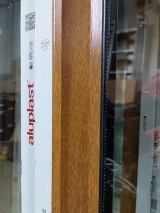 Ventana PVC Roble Dorado
