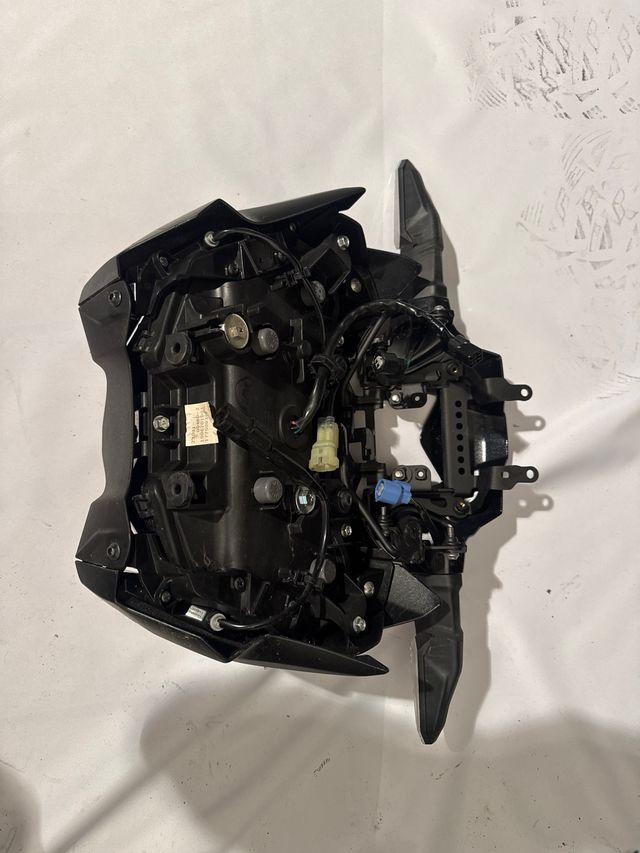 Faro delantero Kawasaki Z900