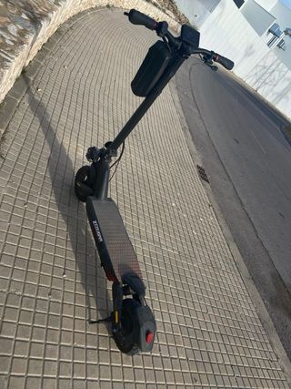 Patinete eléctrico Z Cougar casi nuevo