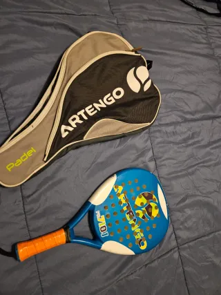Pala de pádel infantil Artengo + funda