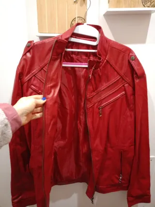Cazadora Cuero Unisex Roja