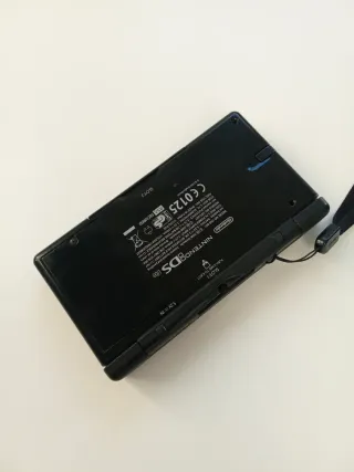 Consola Nintendo DS Negra