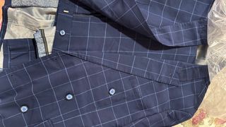 Traje de cuadros azul