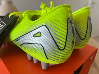 Botas de fútbol Nike Mercurial