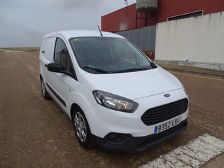 Ford Transit Courier 2020