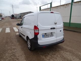 Ford Transit Courier 2020