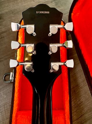 Guitarra Electrica Washburn LP Custom con Estuche