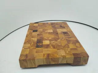 Tabla de cortar de olivo a contraveta