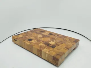 Tabla de cortar de olivo a contraveta