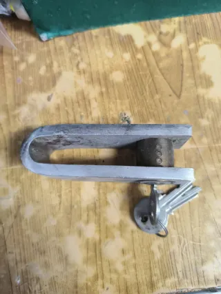 Cerradura Puerta Corredera con Llaves