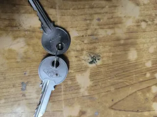 Cerradura Puerta Corredera con Llaves