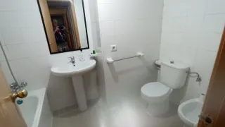 Se alquila piso exterior