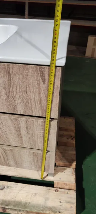 Mueble de baño con lavabo de porcelana