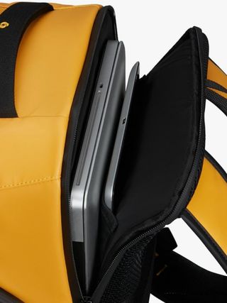 Mochila Samsonite Paradiver Light y accesorios.