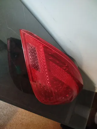 Piloto trasero derecho Peugeot 308