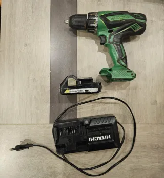 Taladro Hitachi DV18DJL a batería