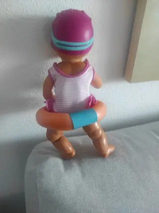 Nenuco bañador flotador azul y rosa