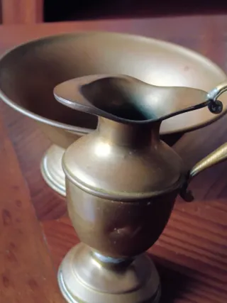 Lavamanos antiguo metal reproducción