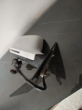 Retrovisor Derecho Audi Q3