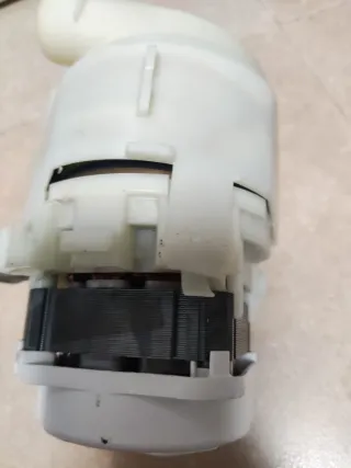 Motor bomba calefactora lavavajillas Siemens