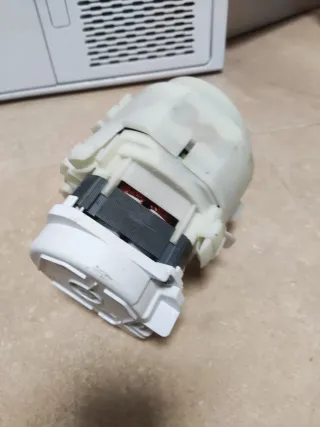 Motor bomba calefactora lavavajillas Siemens