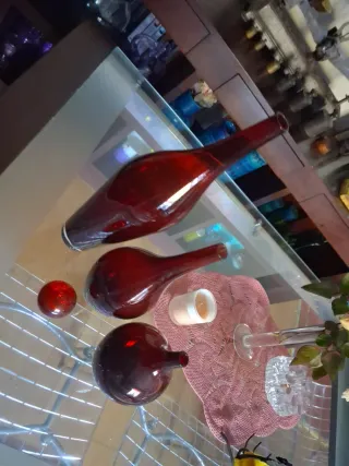 Juego 3 Jarrones Cristal Soplado Rojo y una bola.