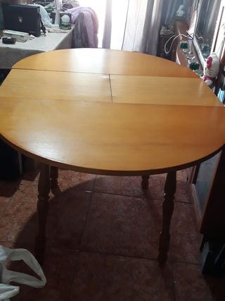 Mesa redonda comedor madera abatible 80 la dejo 60