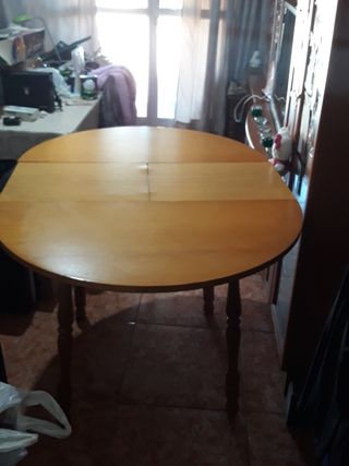 Mesa redonda comedor madera abatible 80 la dejo 60