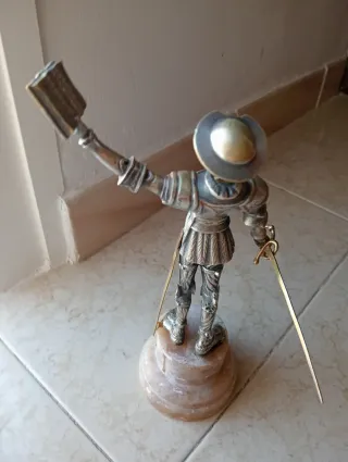 Figura Don Quijote Bronce y Mármol