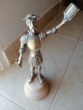 Figura Don Quijote Bronce y Mármol