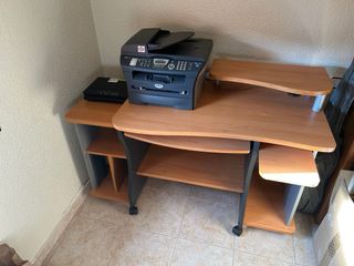 Mesa escritorio ordenador madera y gris