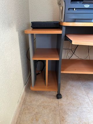 Mesa escritorio ordenador madera y gris