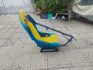 Asiento Playseats Azul y Amarillo