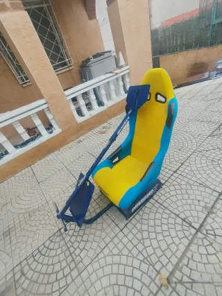 Asiento Playseats Azul y Amarillo