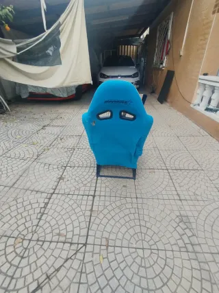 Asiento Playseats Azul y Amarillo