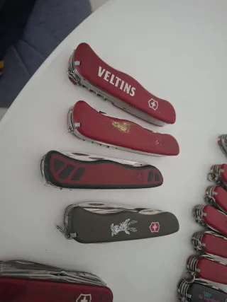 45 Coltellini Victorinox vari modelli