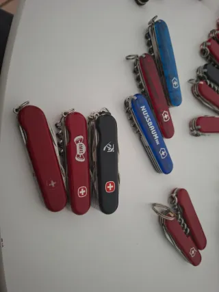 45 Coltellini Victorinox vari modelli