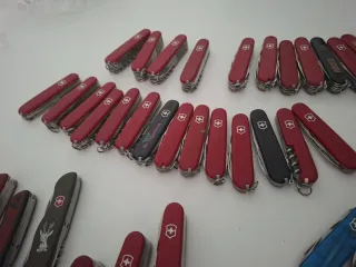45 Coltellini Victorinox vari modelli