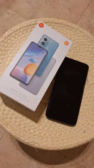 Xiaomi Redmi 10 5G con caja