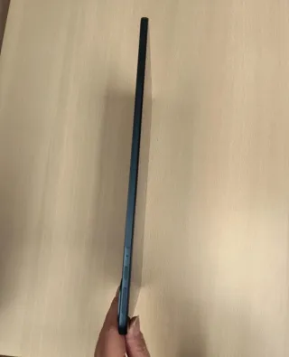 Honor Pad 8 12" con cha, cargador y funda.