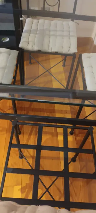 Mesa y 4 Sillas de Forja y Cristal