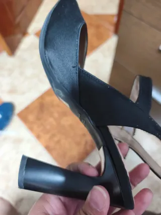 Zapatos de tacón negros para fiesta