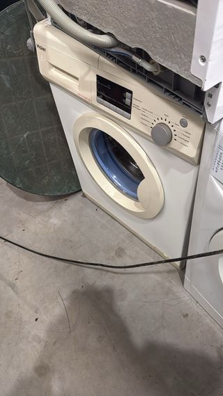 Lavadora Haier A+++ 2a Mano blanco